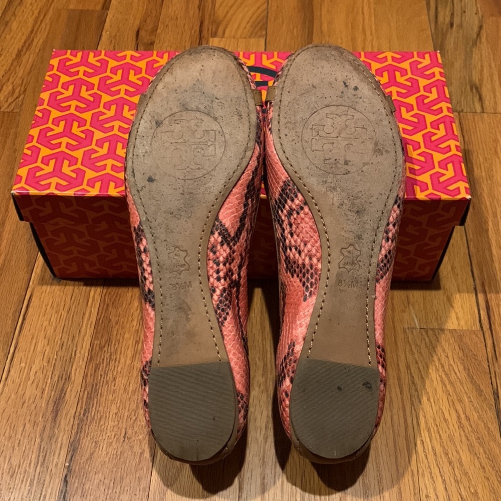 Tory Burch Python Print Ballet Flat In Size 8.5 - image 4